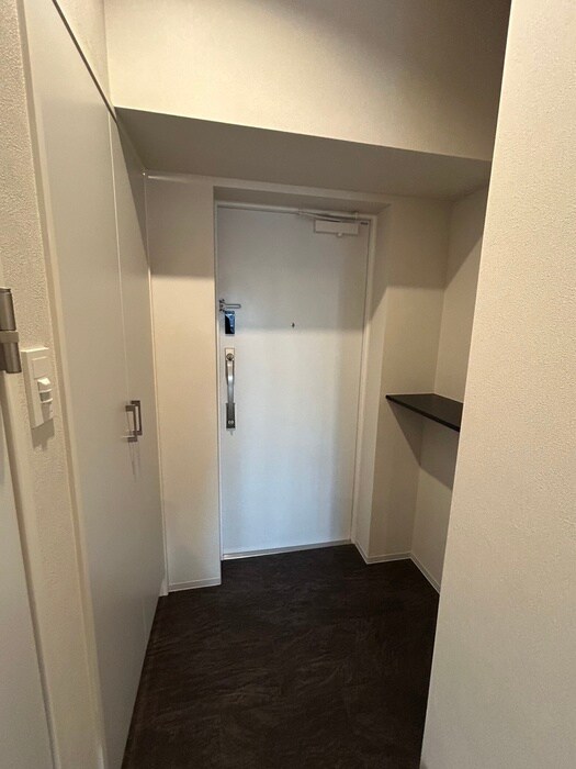 物件内観写真21　(玄関)