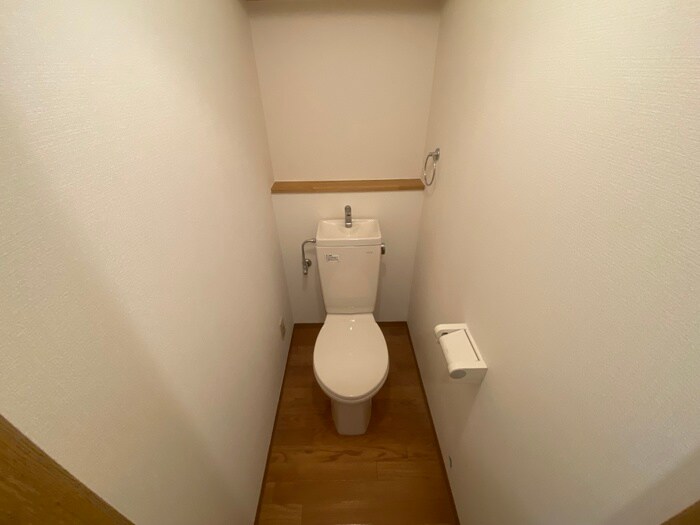 物件内観写真13　(トイレ)