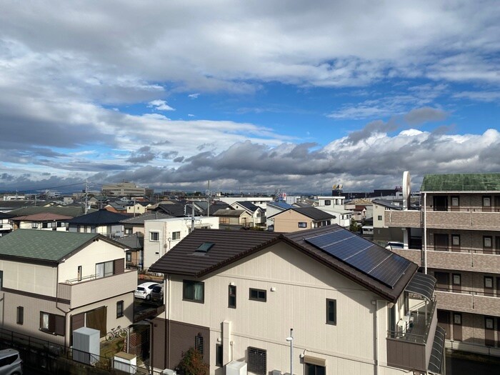 物件内観写真22　(室内からの展望)