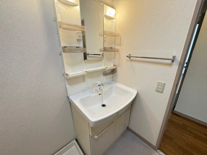 ヒルズ富が丘の洗濯機置場