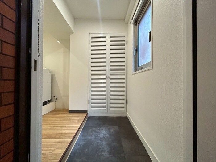 物件内観写真22　(玄関)