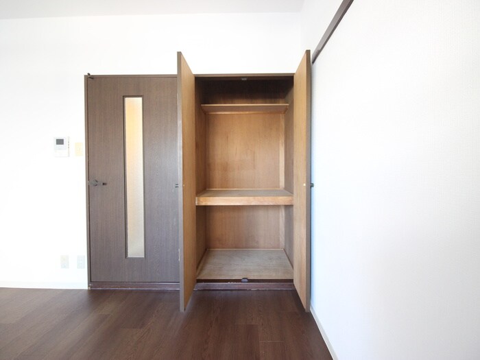 物件内観写真9　(収納)