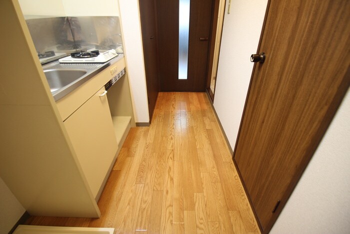 物件内観写真16　(廊下)