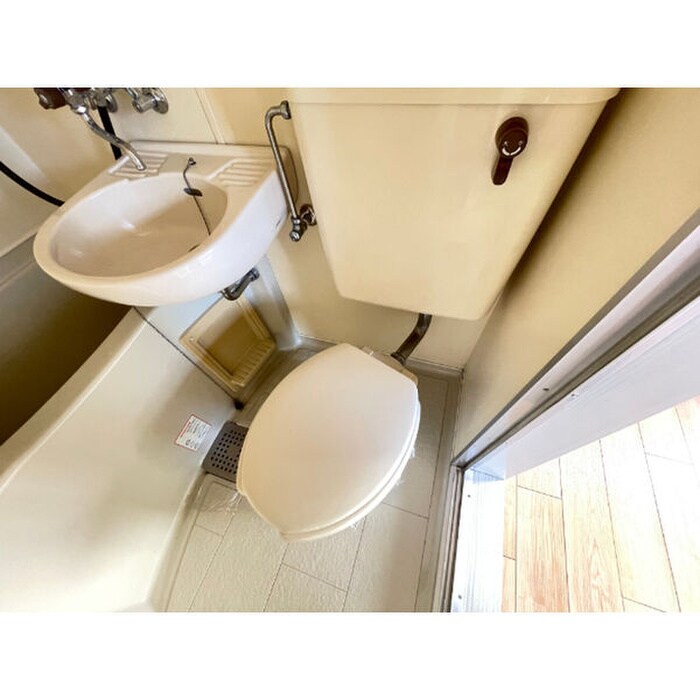 物件内観写真12　(トイレ)