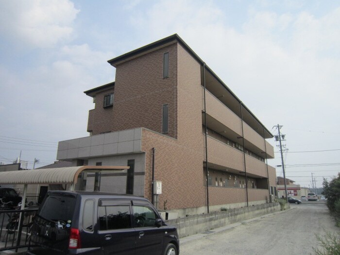 物件外観写真2　(外観写真)