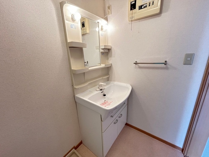 物件内観写真12　(洗面)