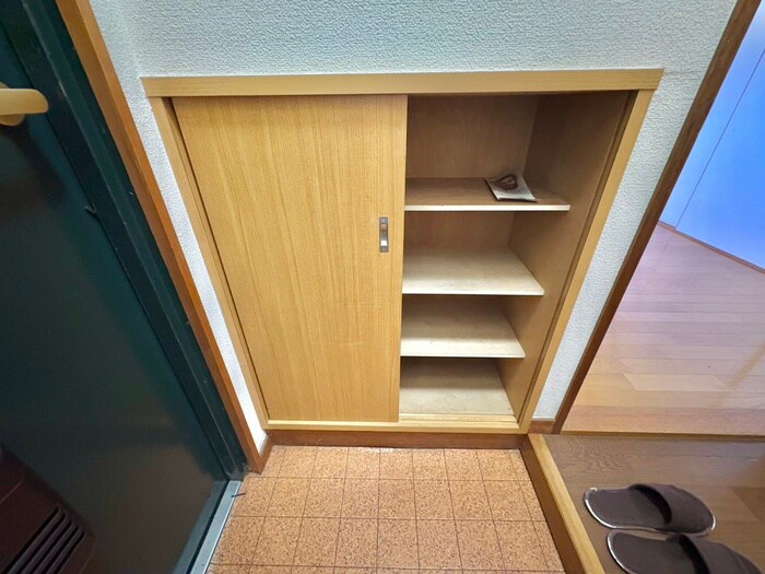 物件内観写真16　(靴箱)