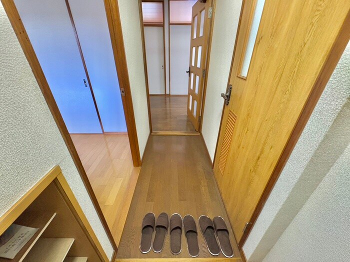 物件内観写真18　(廊下)