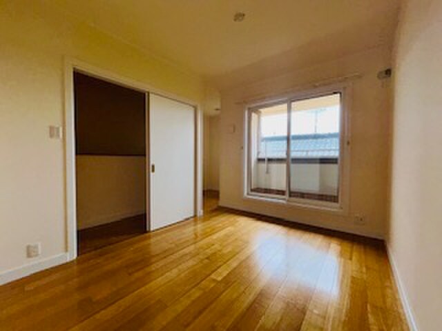 物件内観写真10　(居室)