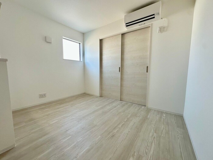 物件内観写真11　(居室)