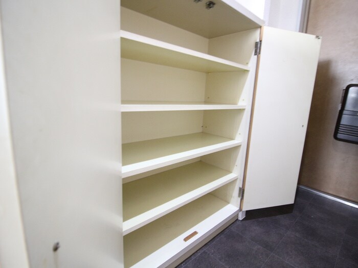 物件内観写真12　(靴箱)