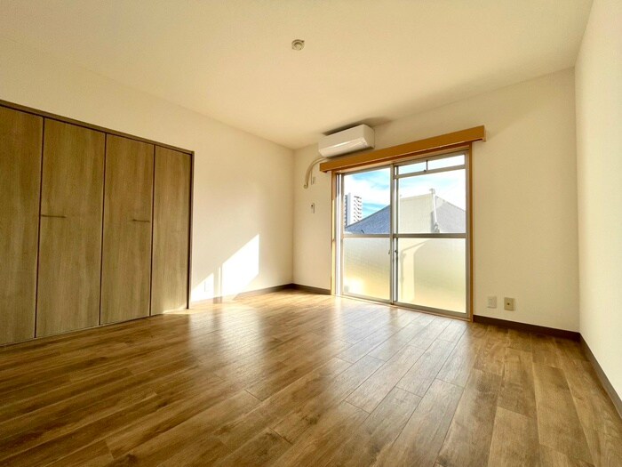 物件内観写真8　(居室)