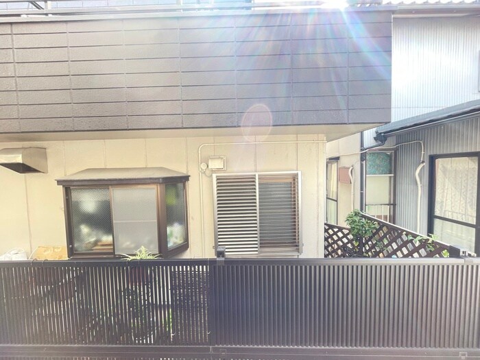 物件内観写真22　(室内からの展望)