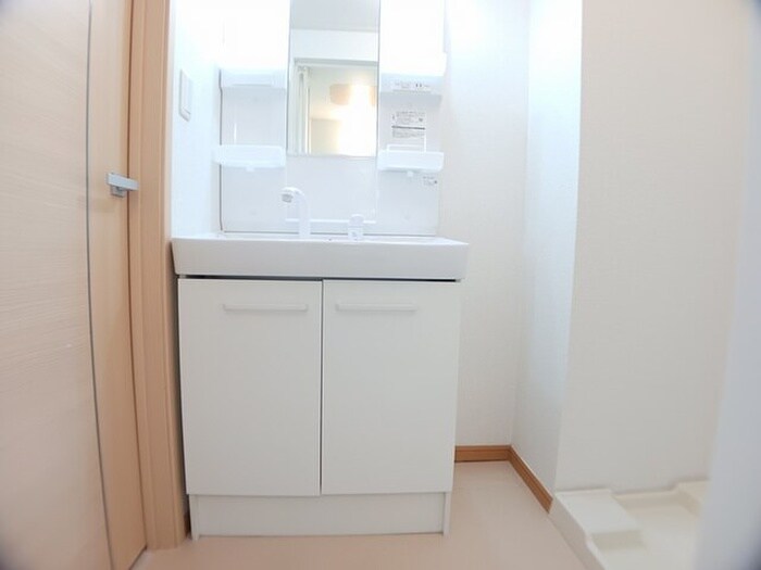 物件内観写真10　(洗面)