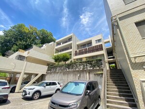 ﾗｲｵﾝｽﾞﾏﾝｼｮﾝ虹ヶ丘Ｅ棟(123)外観写真