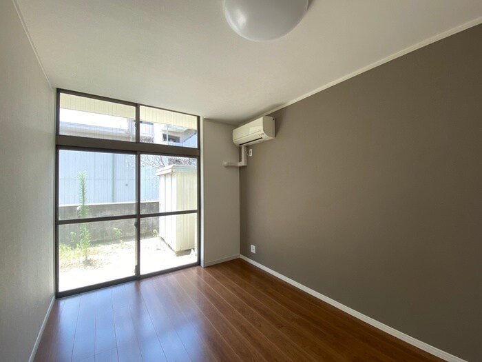 物件内観写真10　(居室)