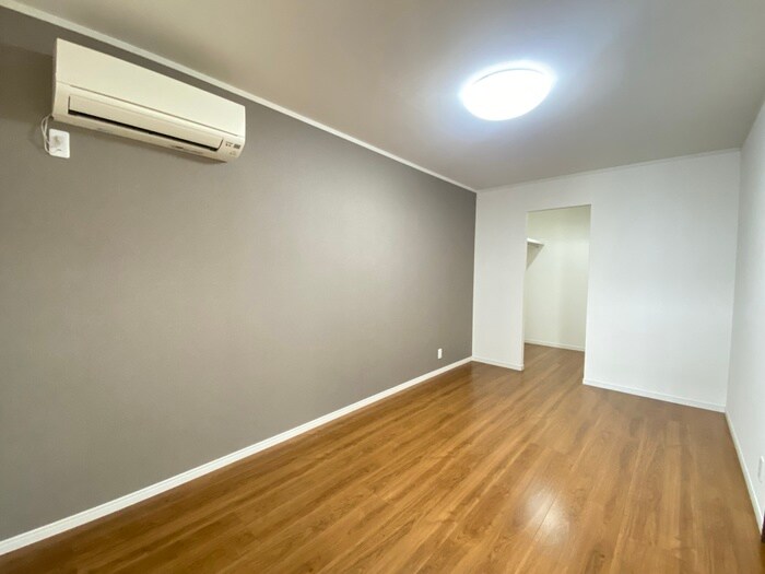 物件内観写真11　(居室)