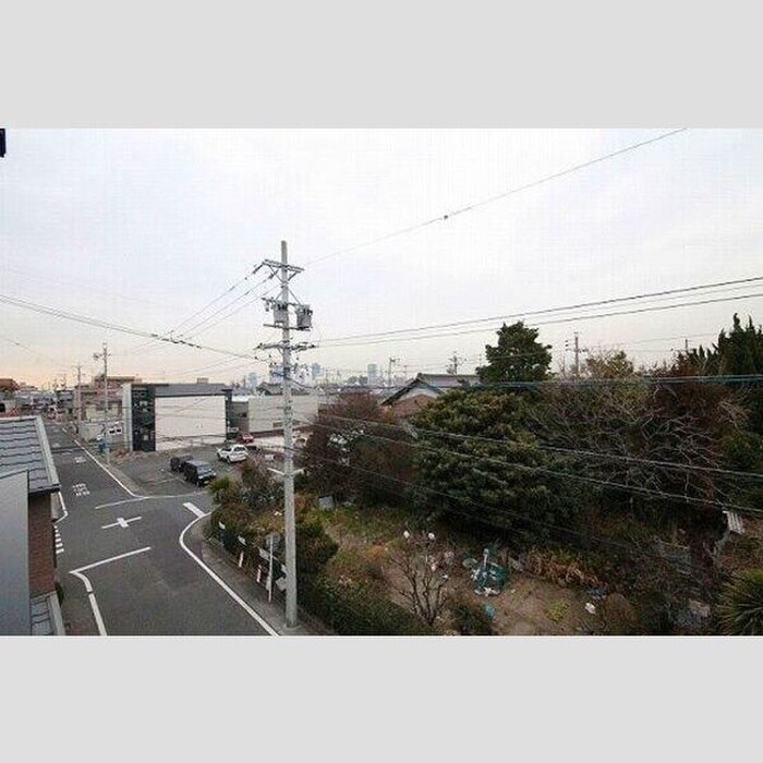 物件内観写真12　(室内からの展望)