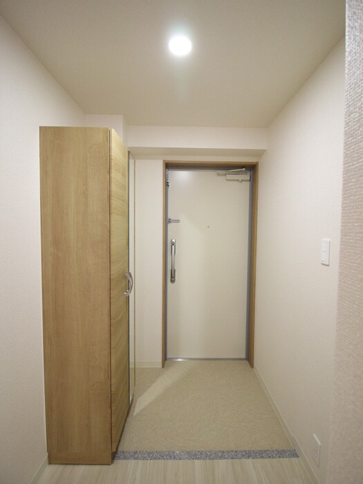 物件内観写真7　(玄関)