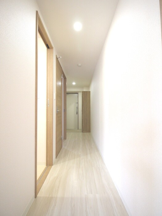 物件内観写真8　(廊下)