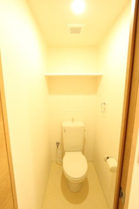 物件内観写真8　(トイレ)