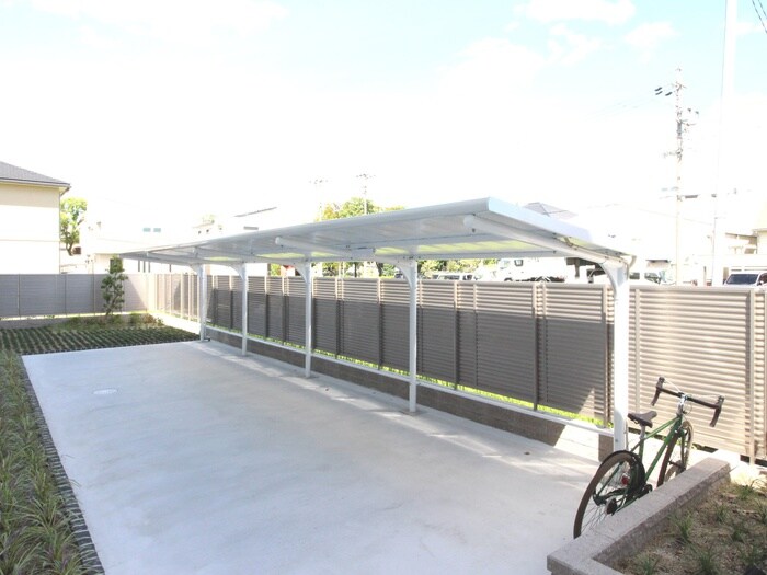 物件外観写真5　(駐輪場)