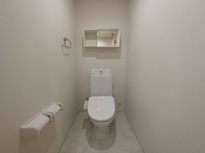 物件内観写真14　(トイレ)