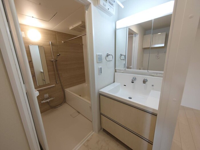 物件内観写真15　(洗面)