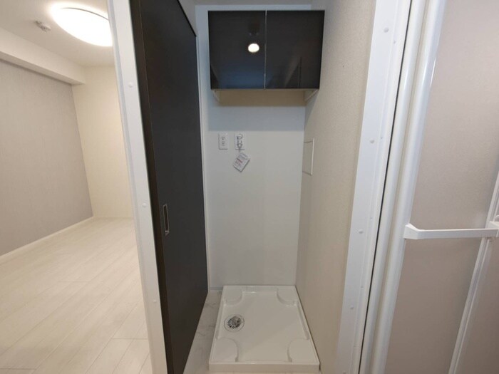 物件内観写真16　(洗濯機置場)