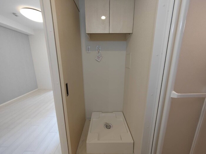 物件内観写真16　(洗濯機置場)