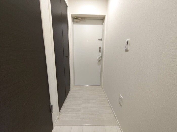 物件内観写真19　(玄関)