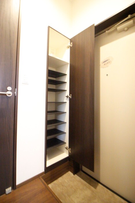 物件内観写真16　(靴箱)