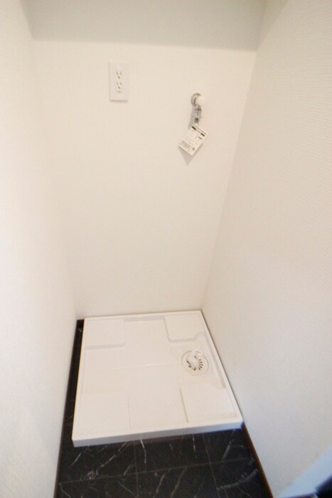 物件内観写真20　(洗濯機置場)