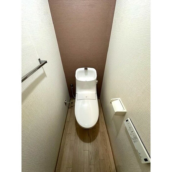 物件内観写真9　(トイレ)