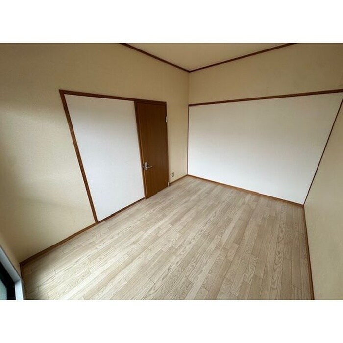 物件内観写真12　(居室)