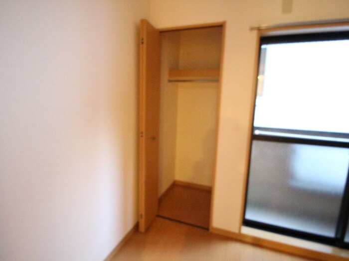 物件内観写真18　(収納)