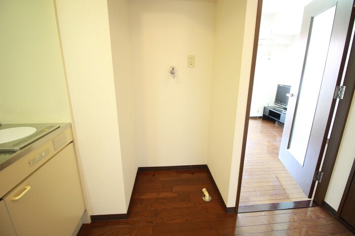 物件内観写真21　(洗濯機置場)