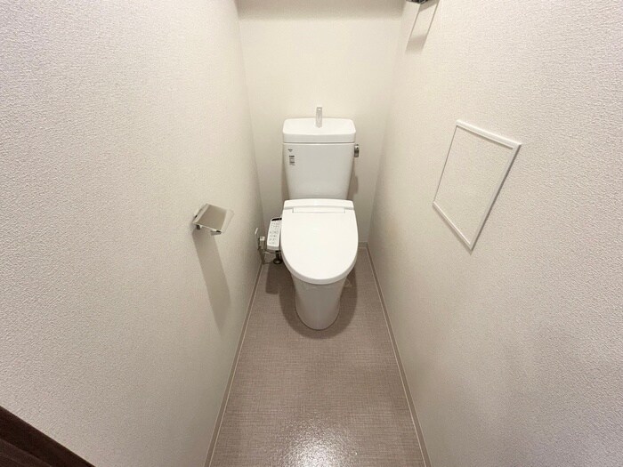 物件内観写真11　(トイレ)