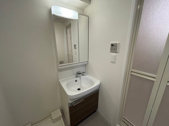 物件内観写真12　(洗面)