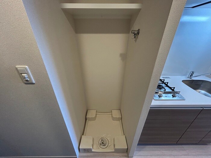 物件内観写真14　(洗濯機置場)