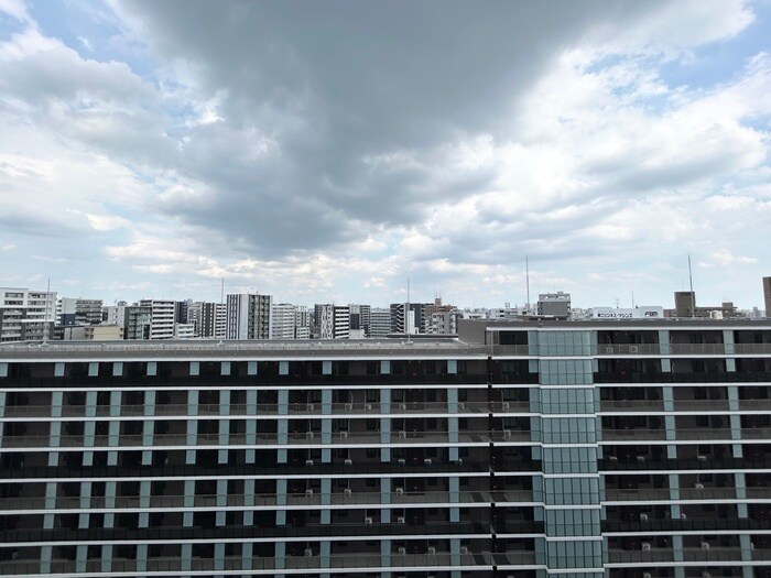 物件内観写真15　(室内からの展望)