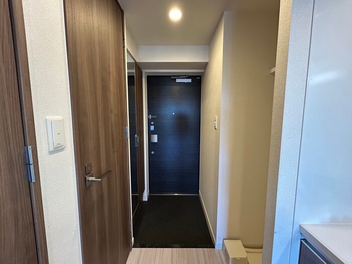 物件内観写真15　(玄関)