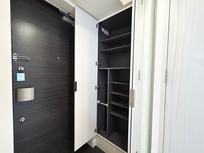 物件内観写真17　(靴箱)