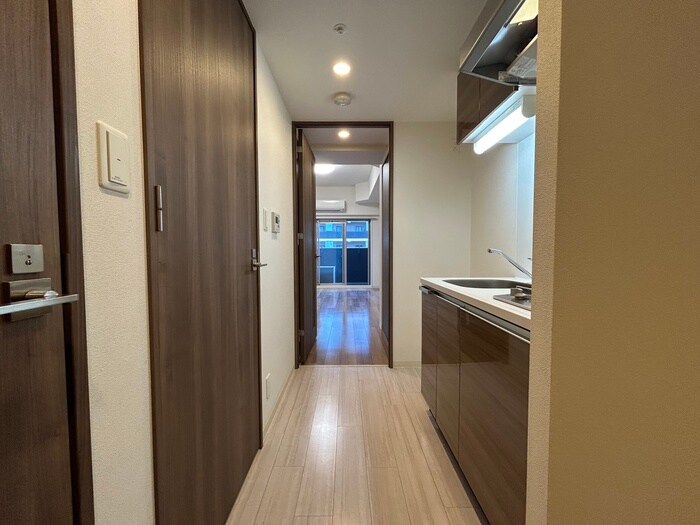 物件内観写真17　(廊下)