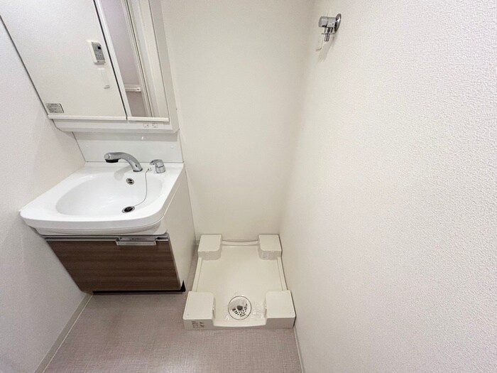 物件内観写真19　(洗濯機置場)