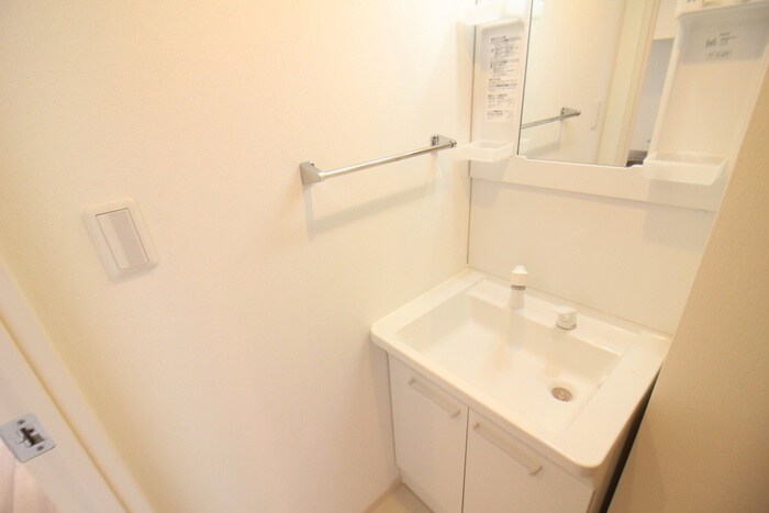 物件内観写真13　(洗面)