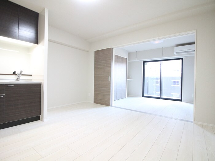 物件内観写真8　(居室)