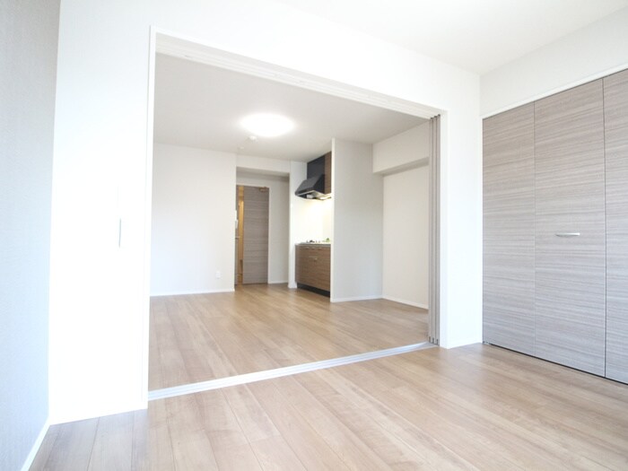 物件内観写真10　(居室)