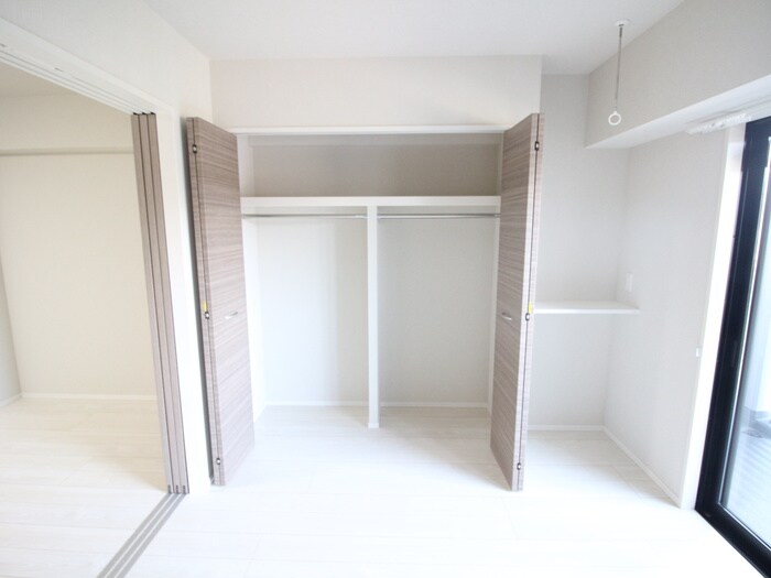 物件内観写真11　(収納)