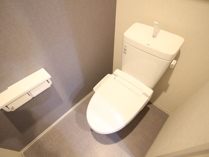 物件内観写真16　(トイレ)